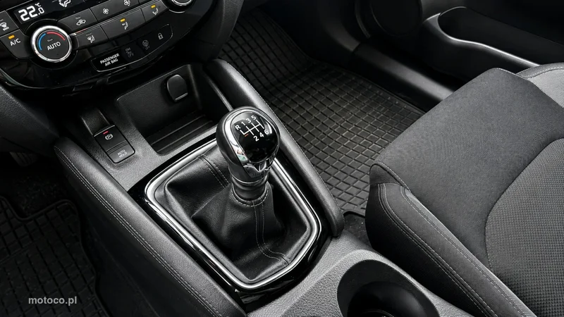 Nissan Qashqai 22