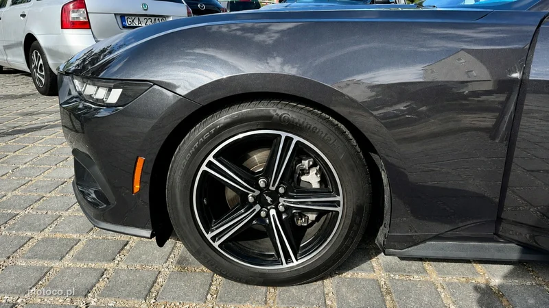 Ford Mustang VII S-650 37