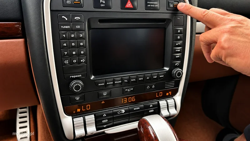 Porsche Cayenne 9PA Turbo 13