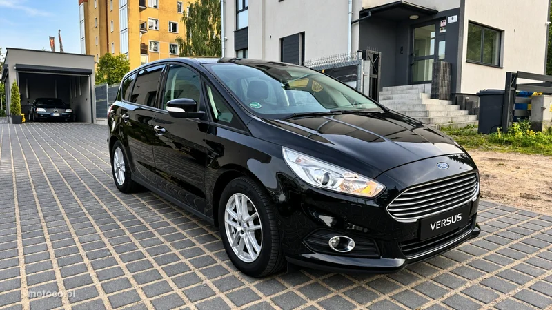 Ford S-Max II 3