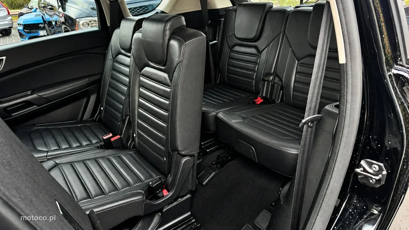 Ford S-Max II 9