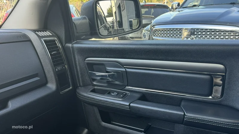 Dodge RAM 16