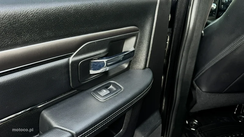 Dodge RAM 19