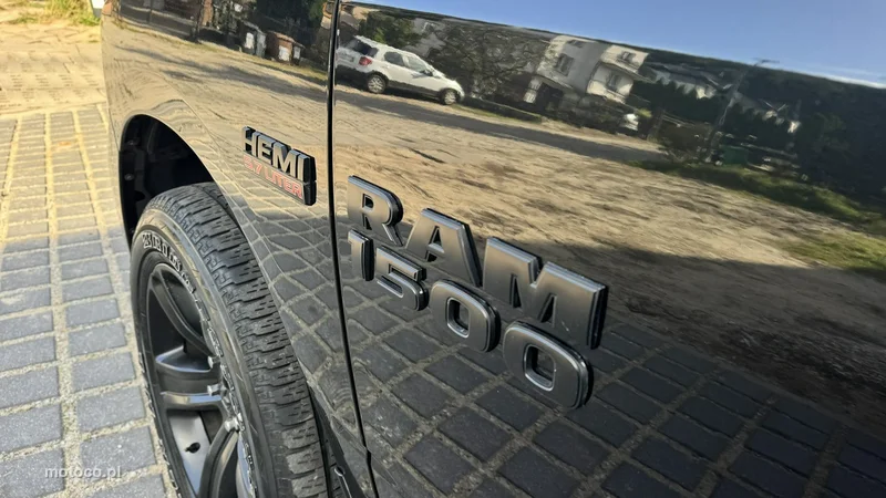 Dodge RAM 24