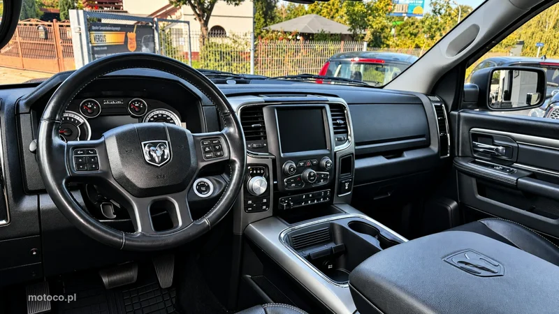 Dodge RAM 30