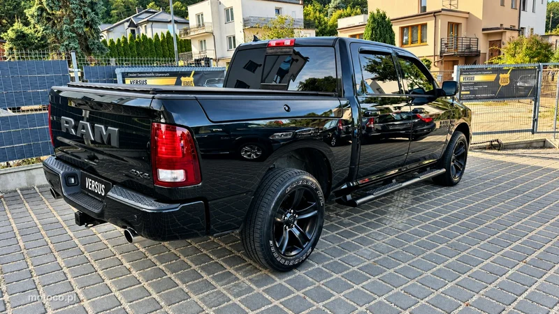 Dodge RAM 4