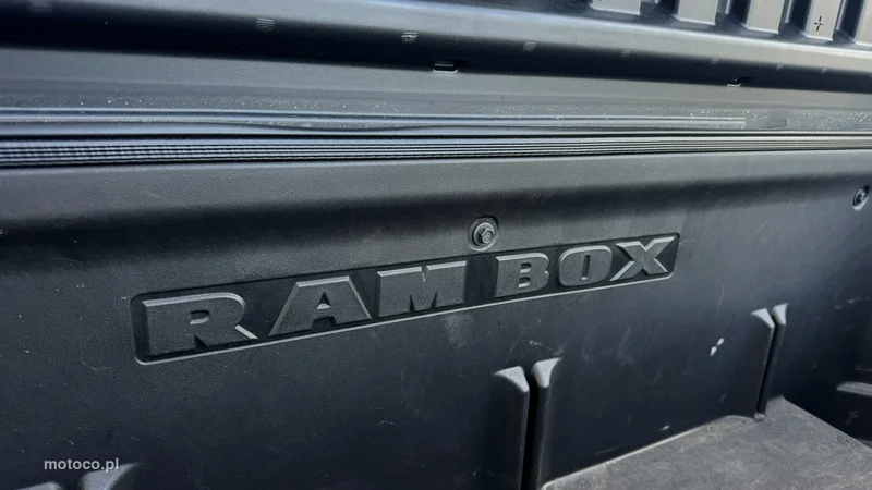 Dodge RAM 33