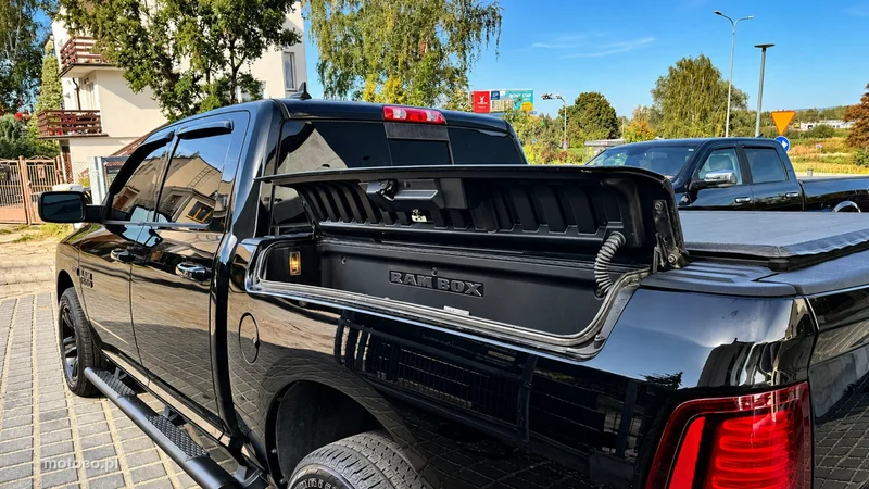 Dodge RAM 7