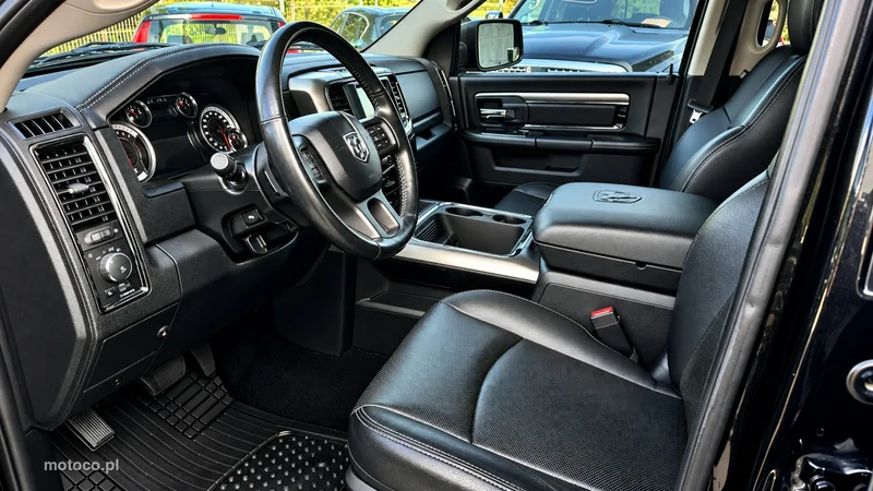 Dodge RAM 8