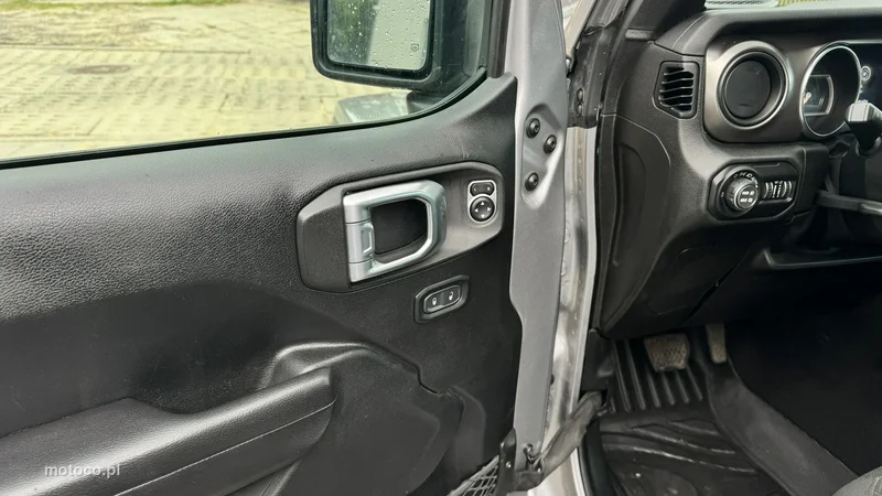 Jeep Wrangler 22