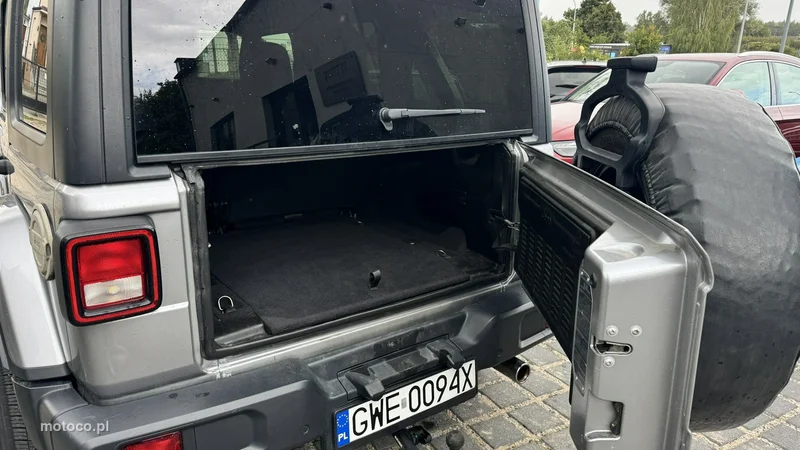 Jeep Wrangler 30