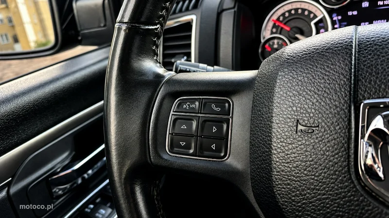Dodge RAM 12