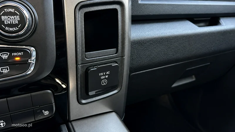 Dodge RAM 15