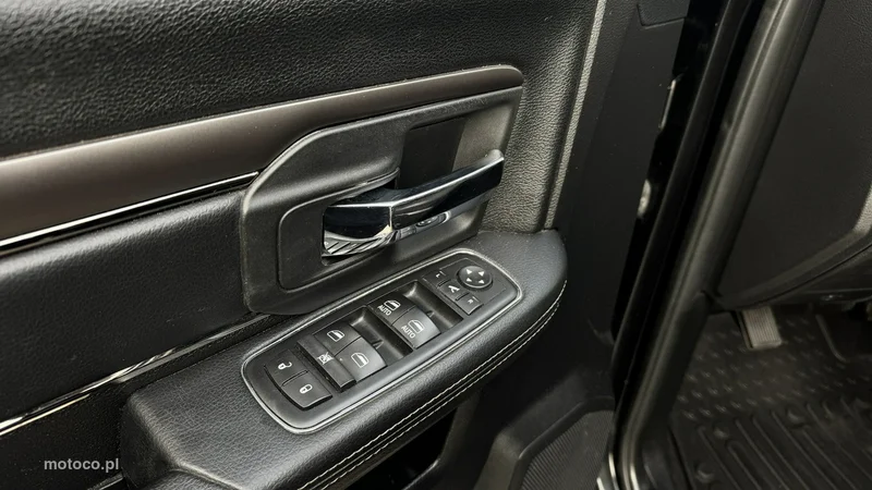 Dodge RAM 16