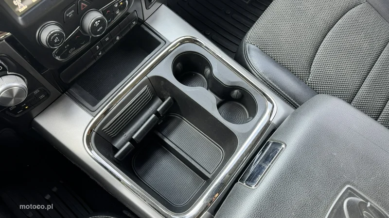 Dodge RAM 28