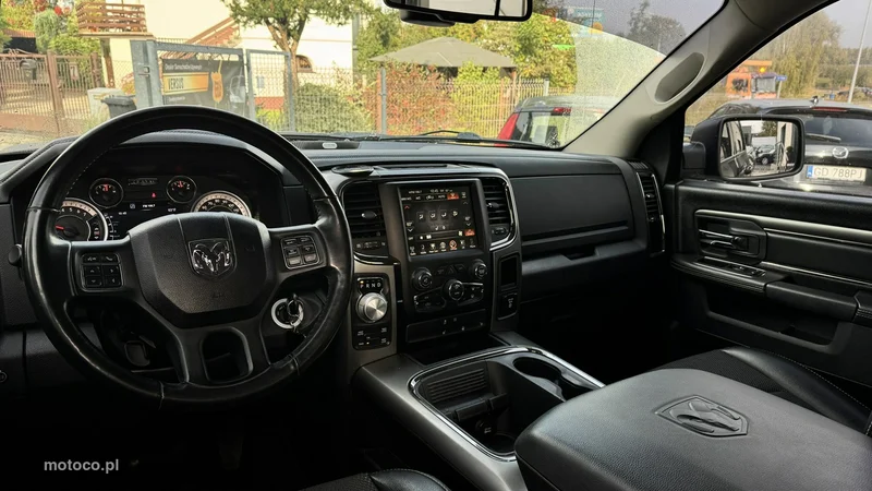 Dodge RAM 32