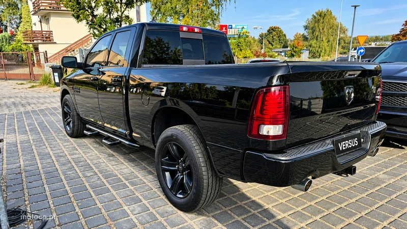 Dodge RAM 6
