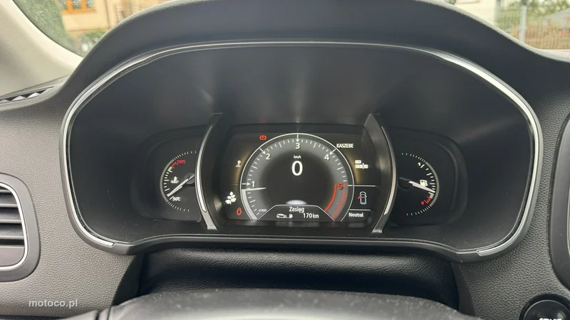 Renault Megane IV 25