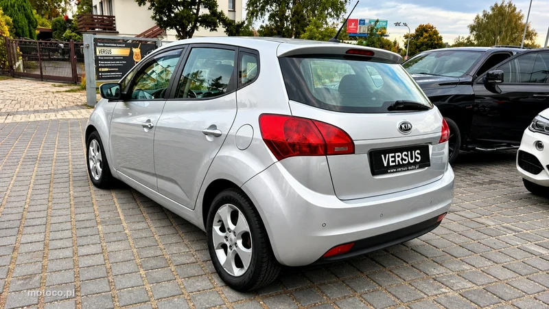 Kia Venga 6
