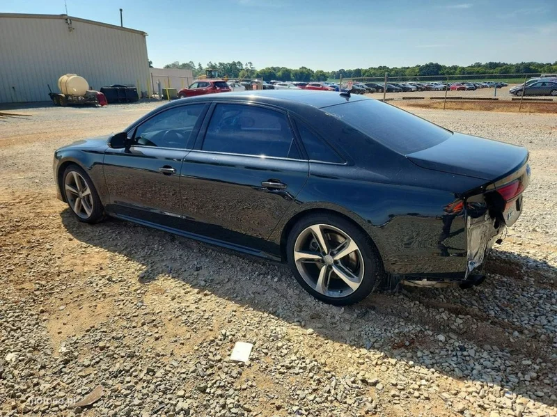 Audi A8 D5 5