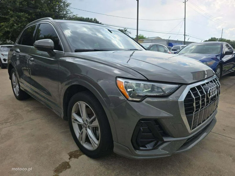 Audi Q3 F3 2