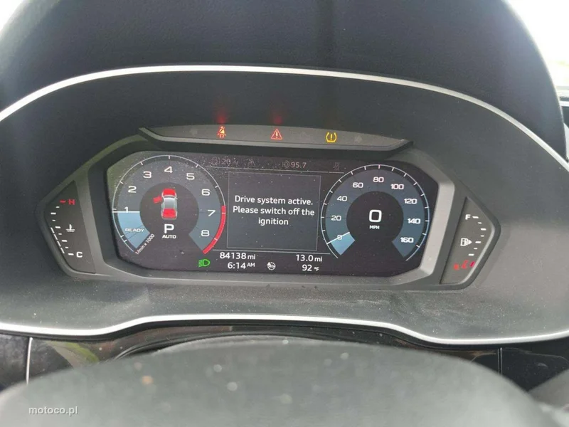 Audi Q3 F3 6