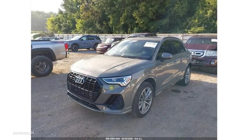Audi Q3 F3 3