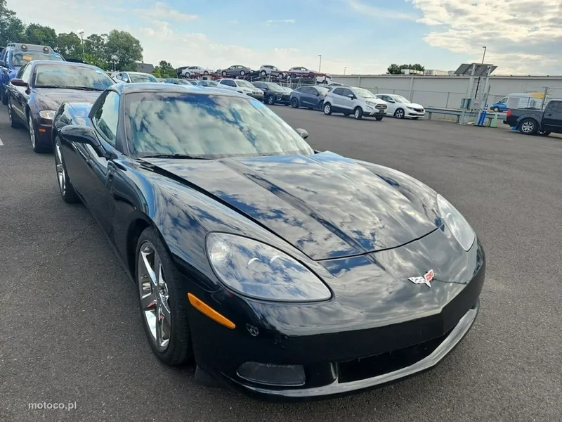 Chevrolet Corvette 3
