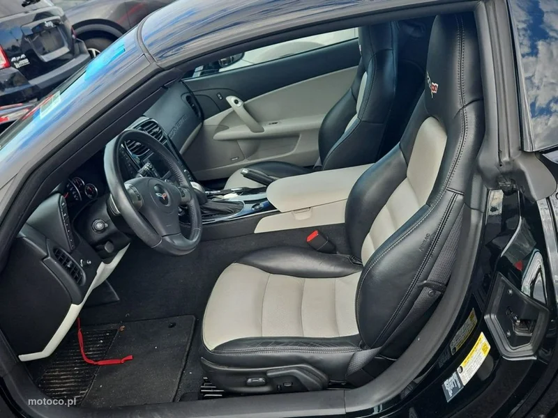 Chevrolet Corvette 9