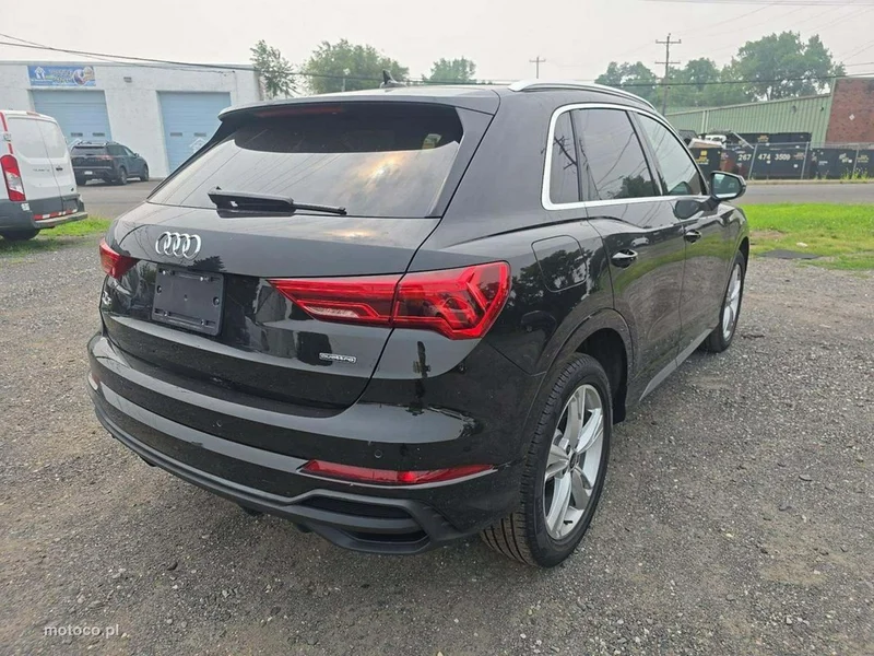Audi Q3 F3 2