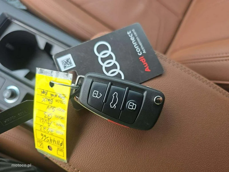 Audi Q3 F3 13