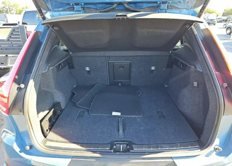 Volvo XC 40 12