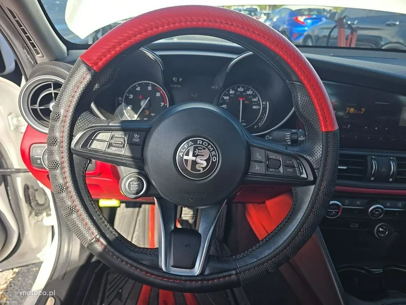 Alfa Romeo Giulia 8