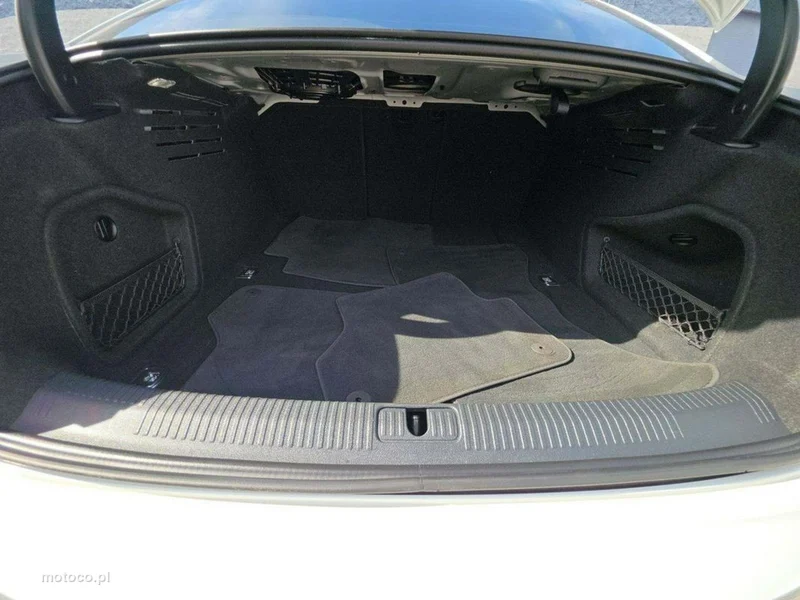 Audi A4 B9 12