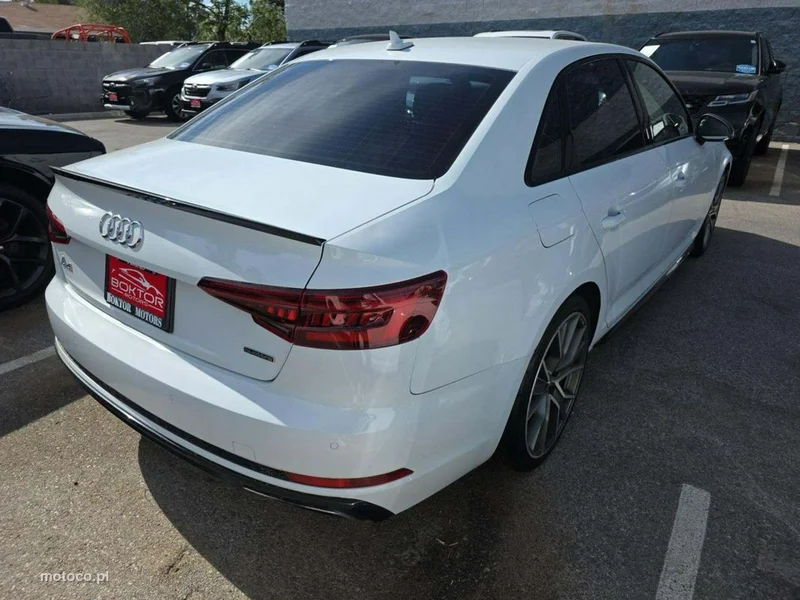 Audi A4 B9 4