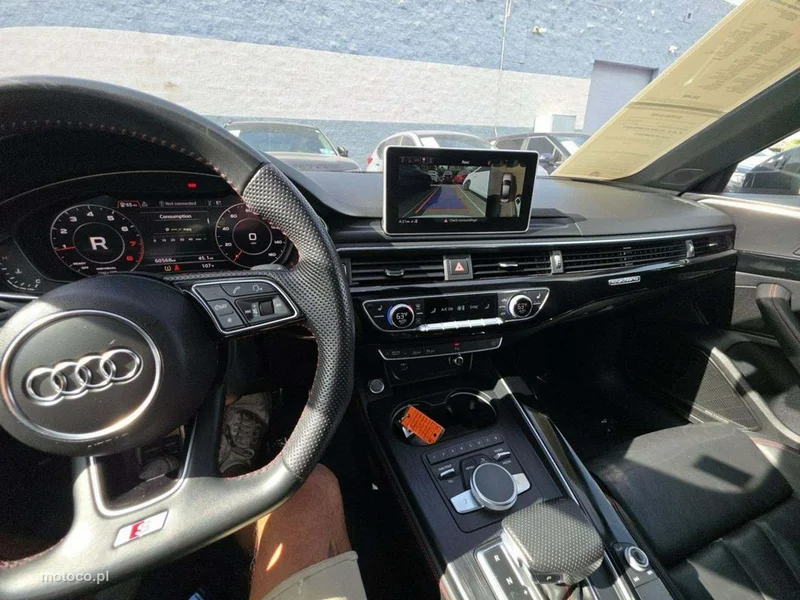 Audi A4 B9 5