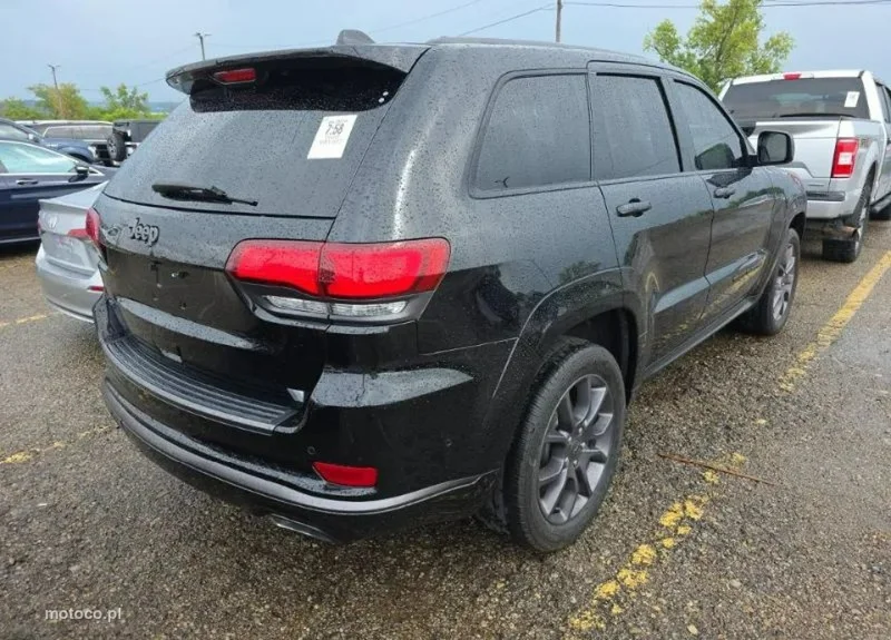 Jeep Grand Cherokee 4