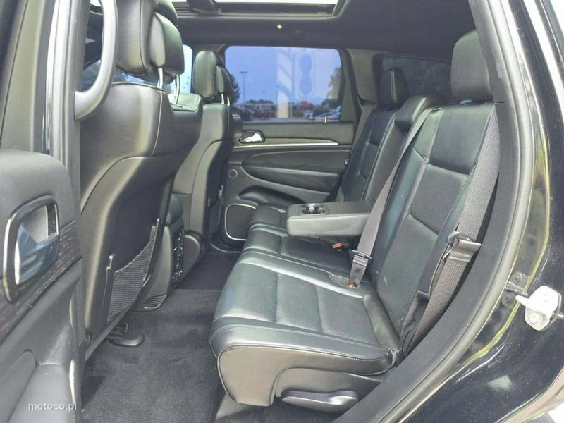 Jeep Grand Cherokee 8