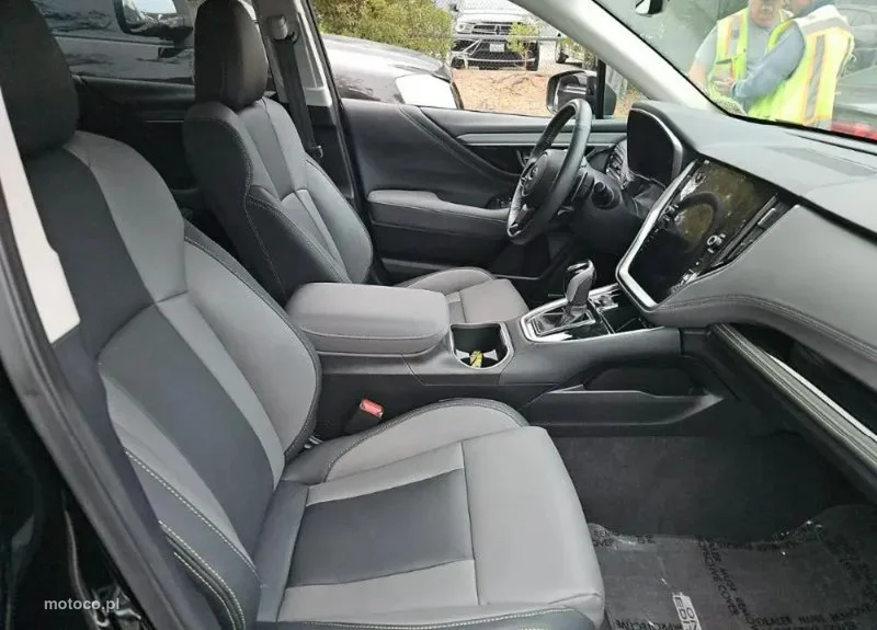 Subaru Outback 10