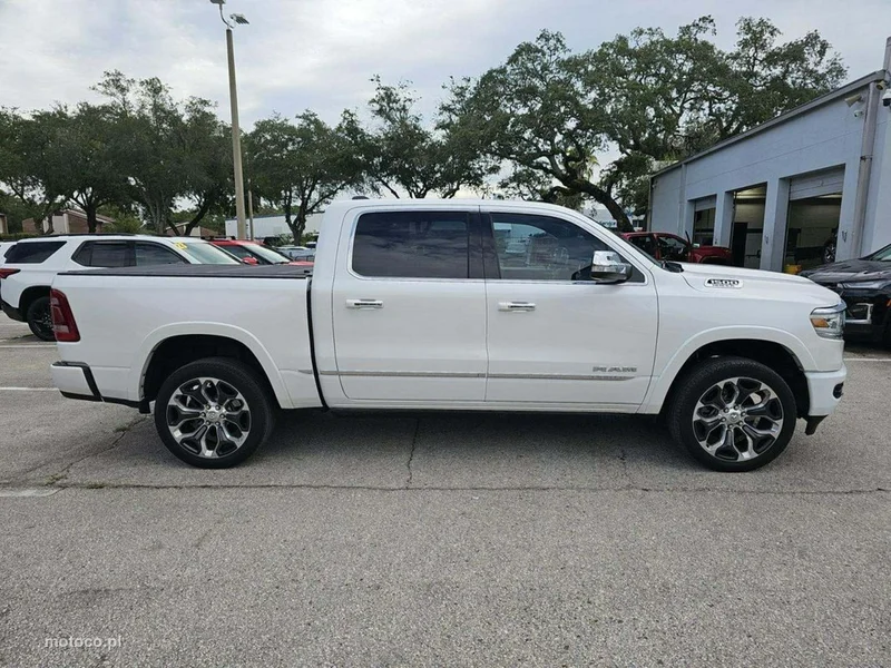 RAM 1500 2