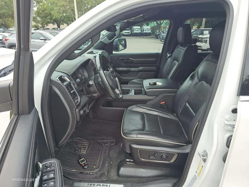 RAM 1500 5