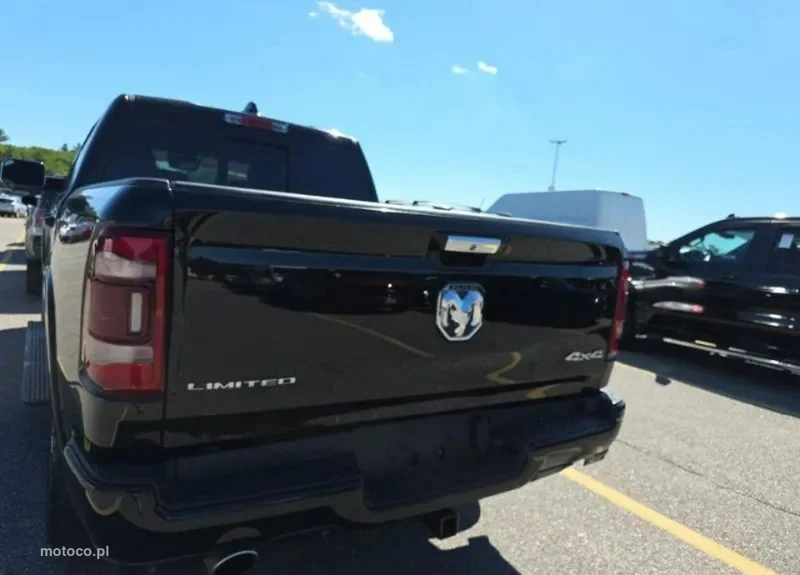 RAM 1500 6