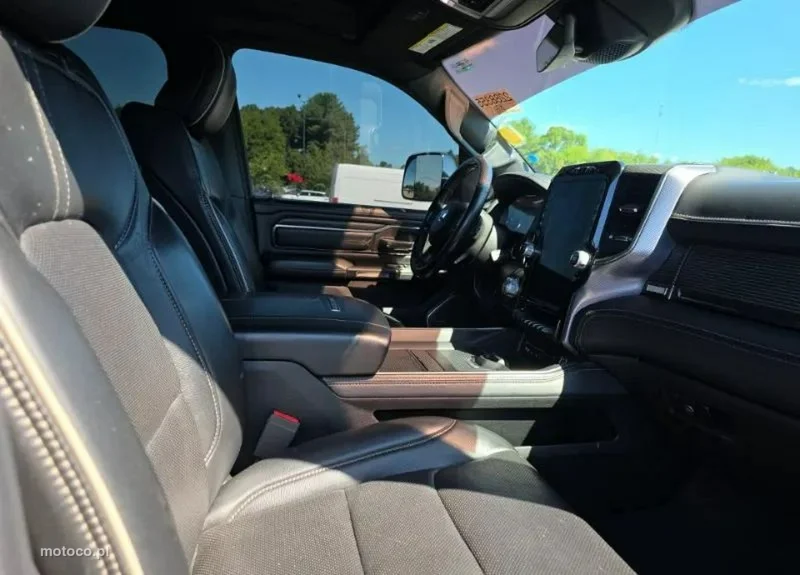 RAM 1500 9