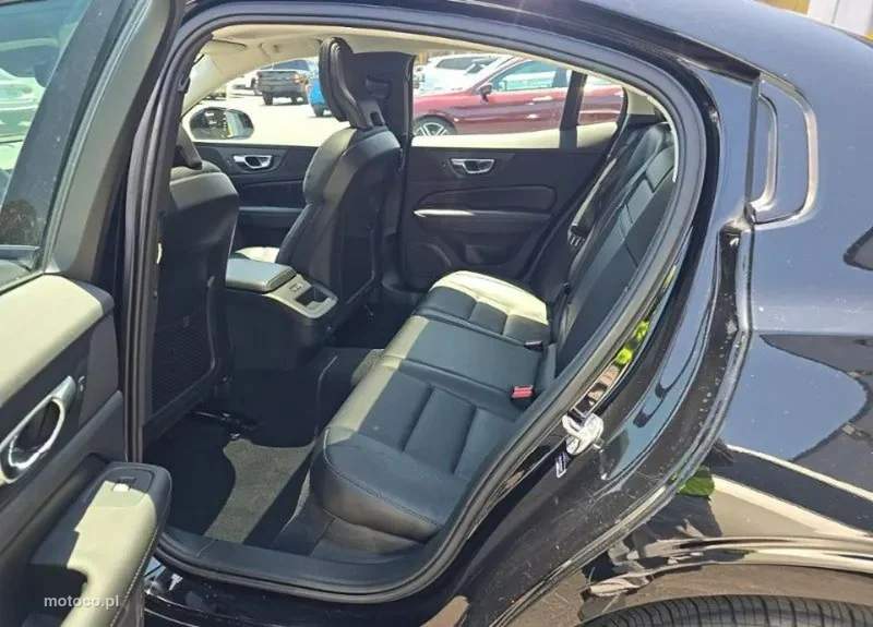 Volvo S60 11