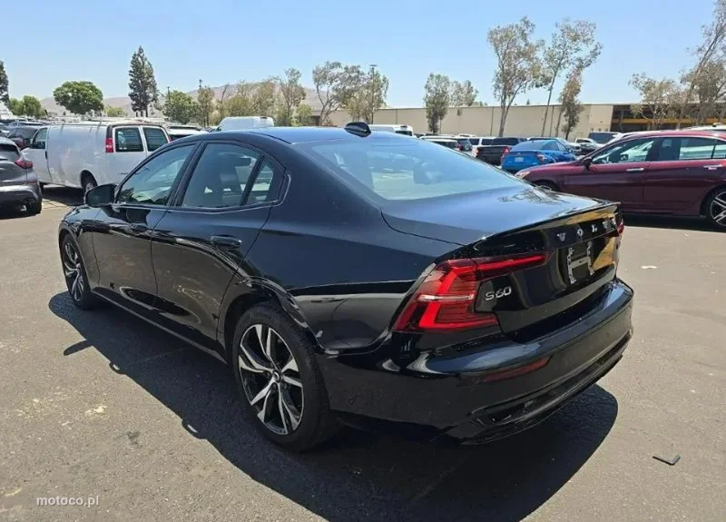 Volvo S60 5