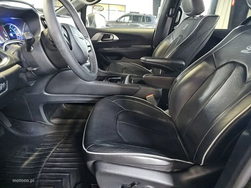 Chrysler Pacifica 7