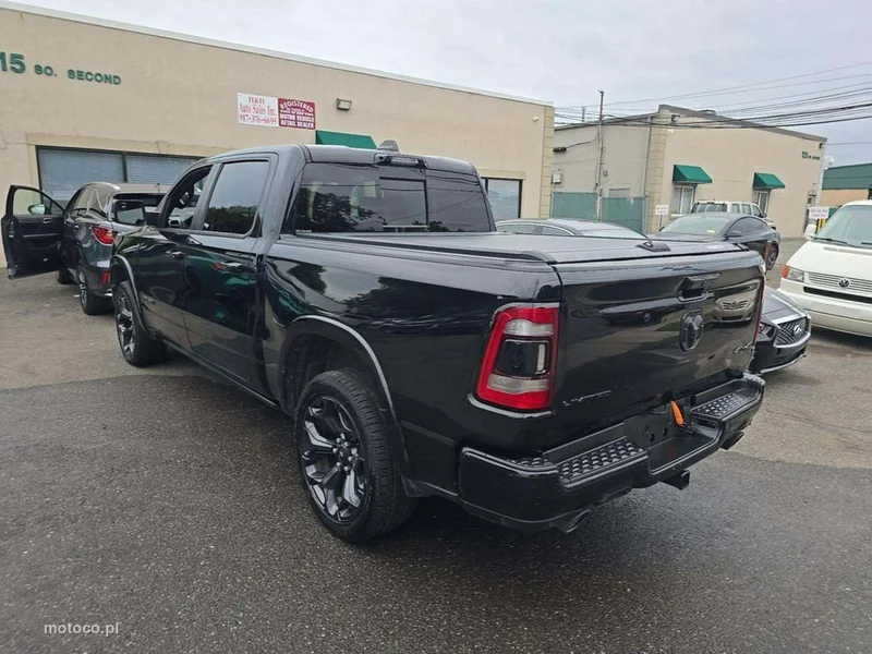 RAM 1500 3