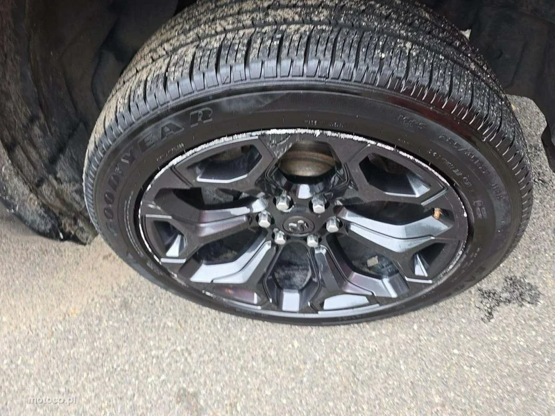 RAM 1500 5