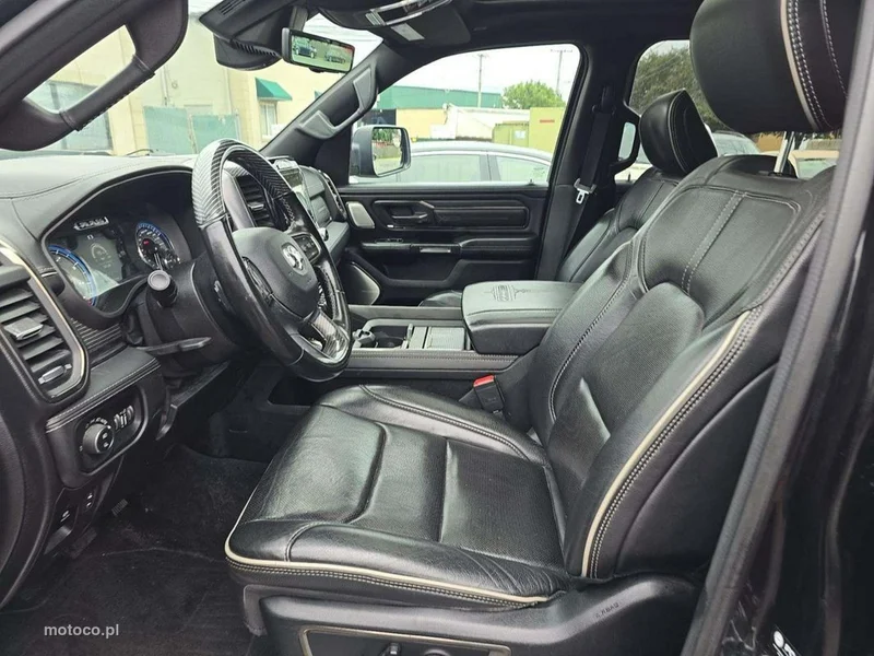 RAM 1500 6