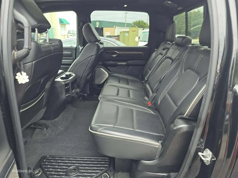 RAM 1500 9